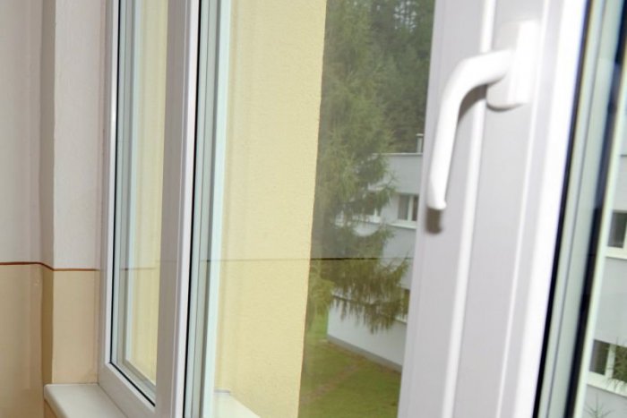 Ilustračný obrázok k článku Nepoznajú výrobcovia okien zákon? Inšpekcia zasahovala v desiatkach prípadov