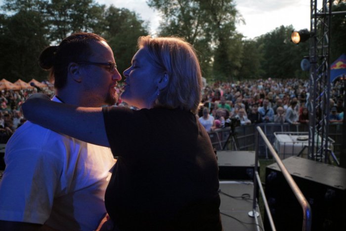 Ilustračný obrázok k článku Ocenení pred obrovským davom: Mená, ktoré vstúpili do žiarskej siene slávy, FOTO