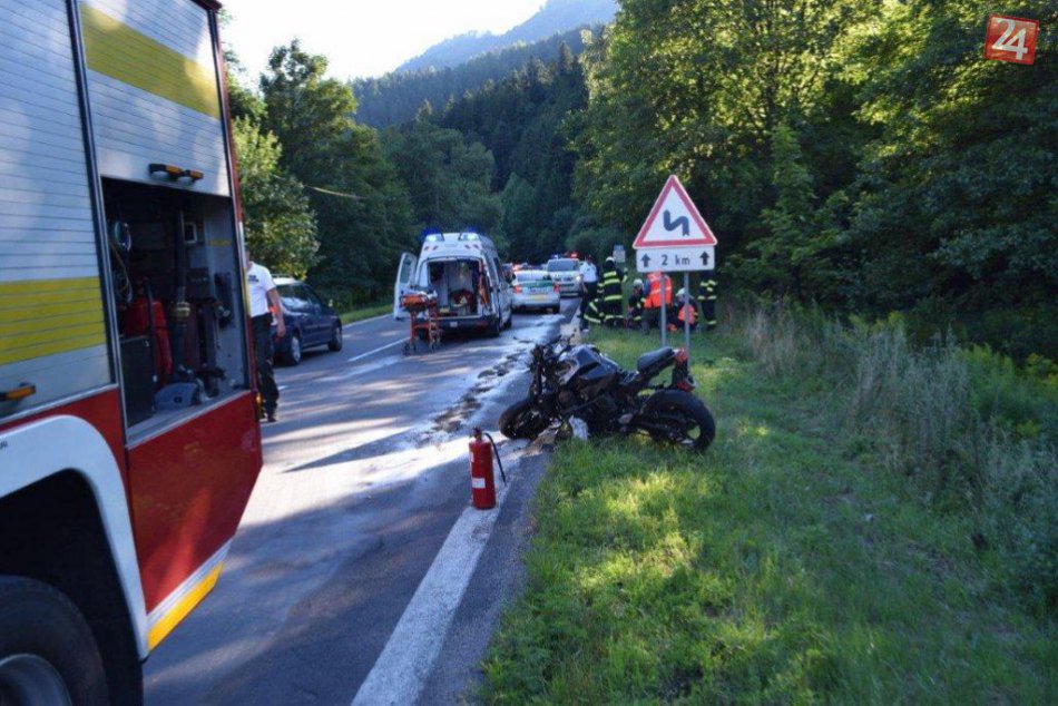 Ilustračný obrázok k článku FOTO: Nehoda za Bystricou so zranenými: Fabia sa v protismere zrazila s motorkárom