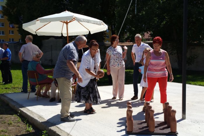 Ilustračný obrázok k článku Z KAŽDÉHO KÚTA: Korupčná kauza v Nitre i šport pre skôr narodených