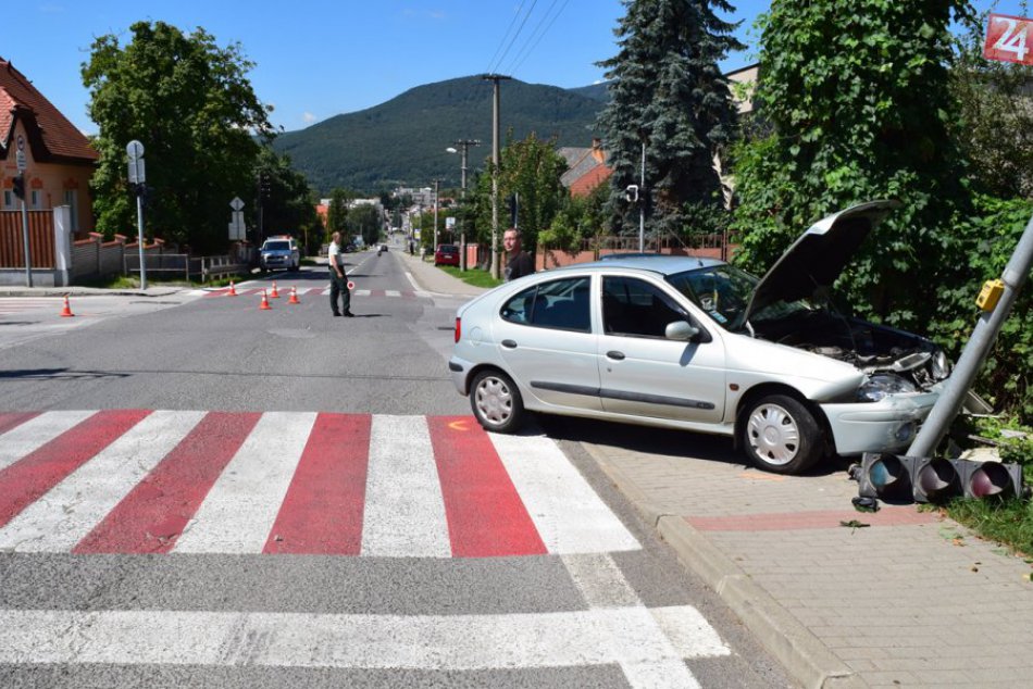 Ilustračný obrázok k článku Nehoda na Košickej: Rožňavčanka (69) nedala prednosť, žena (39) so zranením! FOTO