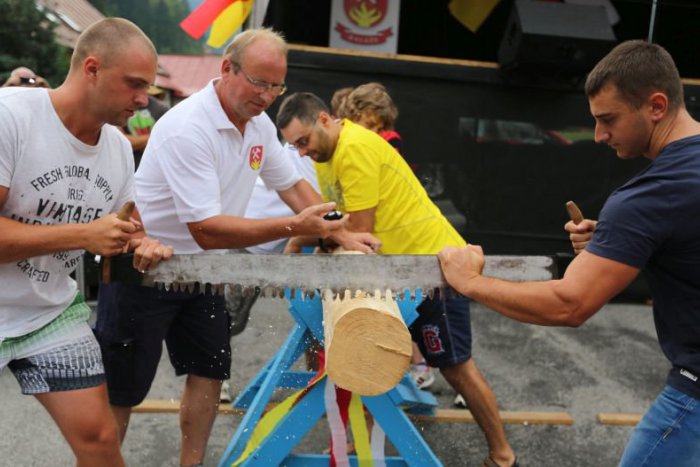 Ilustračný obrázok k článku TIPY NA VÍKEND: Pokus o rekord v pílení dreva i astronomická sobota na Lomničáku