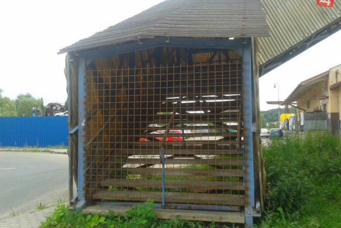 Ilustračný obrázok k článku Spojovaciu lavicu v Brezne chcú zrenovovať. Kedy bude pre chodcov uzatvorená?