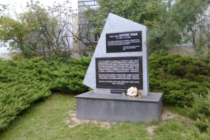 Ilustračný obrázok k článku FOTO: Voda v Lučenci. Takmer zabudnutá osobnosť nášho mesta