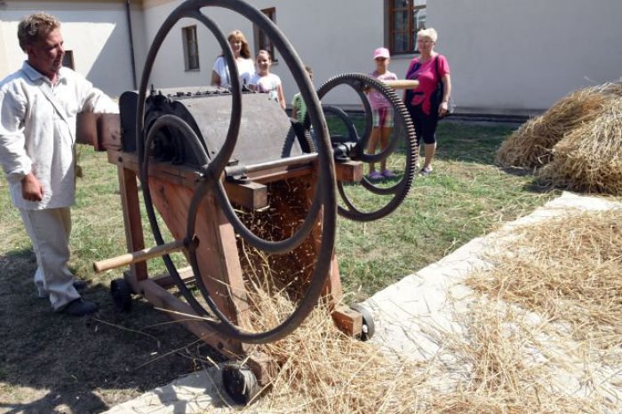 Ilustračný obrázok k článku TIPY NA VÍKEND: Dobrodružstvo pri obžinkoch a špeciality z kotlíka i rybníka