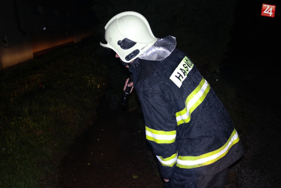 Ilustračný obrázok k článku Nočný požiar v centre mesta: V akcii vyše 20 hasičov