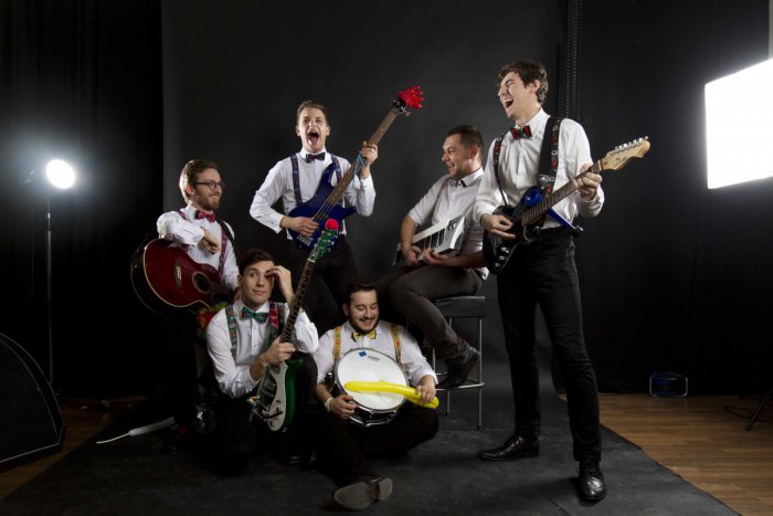 Ilustračný obrázok k článku Michalovskej kapele sa stala veľká vec: Podpis zmluvy s americkým vydavateľstvom!