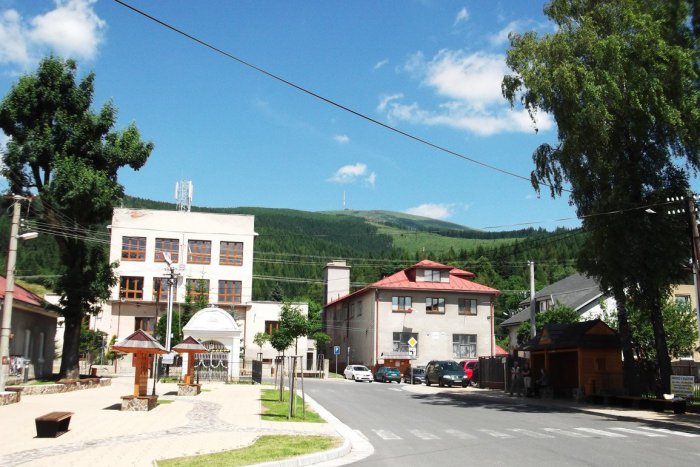 Ilustračný obrázok k článku Klenoty dedinky pod Kráľovou hoľou: Tisíce zvoncov aj svetoznámy súbor