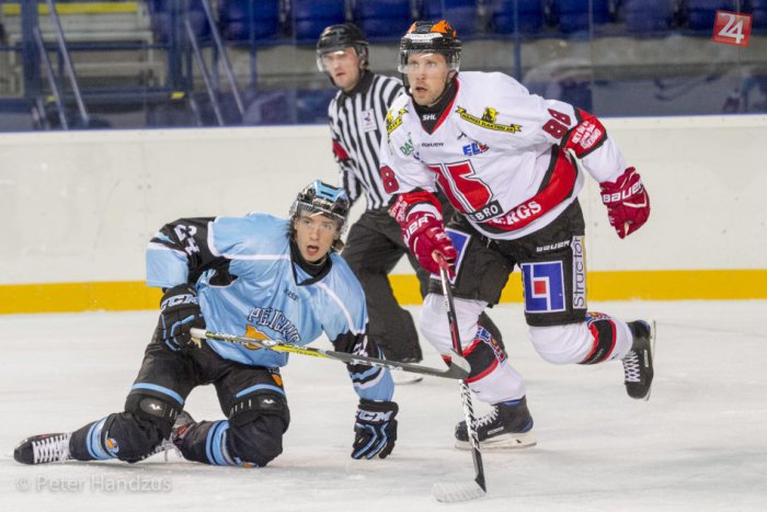 Ilustračný obrázok k článku Slabý vstup Hudáčkovcov do turnaja: Libor nespokojný s výkonom, Július nechytal