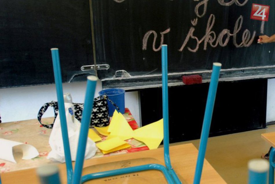 Ilustračný obrázok k článku Učenie sa zlomkov na záhonoch? Na Sliači otvorili pre školákov učiacu záhradu