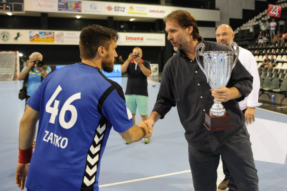 Ilustračný obrázok k článku Boj o Československý pohár: Naši hádzanári získali striebro, FOTO