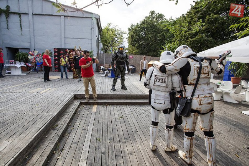 Ilustračný obrázok k článku Na sviatku comicsu a scifi v Bratislave bude samurajská šou aj virtuálna realita