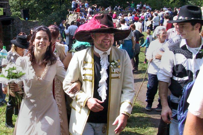 Ilustračný obrázok k článku Zvolenčanov čaká jubilejný výstup na Pustý hrad. PROGRAM je plný lákadiel