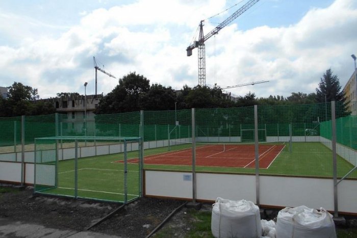 Ilustračný obrázok k článku Nových ihrísk v Petržalke nikdy nie je dosť. Pribudlo ďalšie - multifunkčné