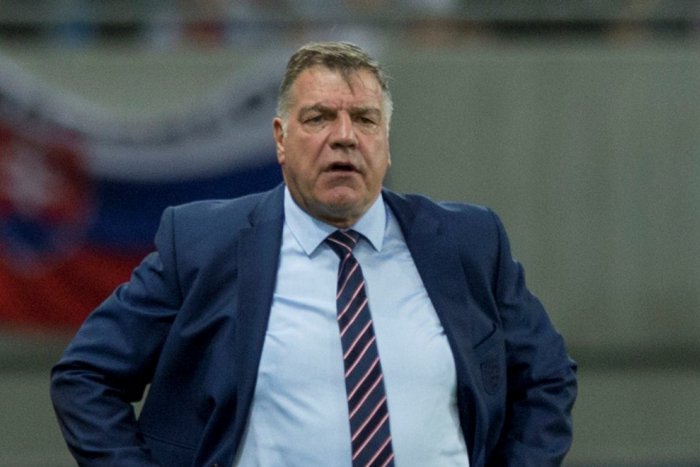 Ilustračný obrázok k článku Trénera Angličanov čakalo v Trnave prekvapenie: List, ktorý zaujal aj britskú TV!