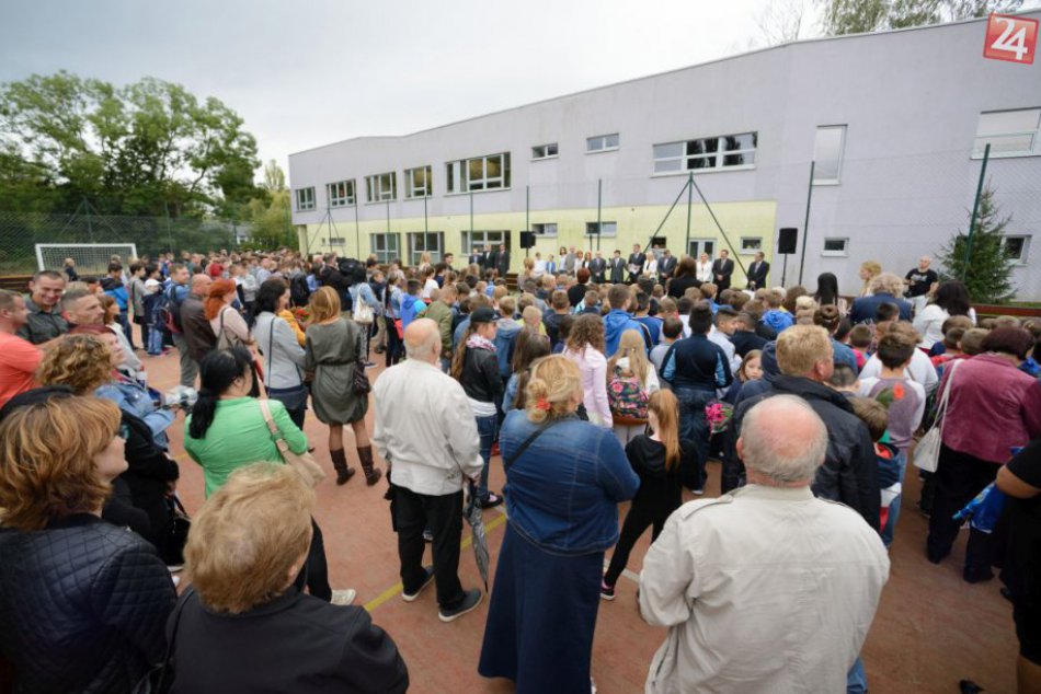 Ilustračný obrázok k článku FOTO: Náročná rekonštrukcia plány neprekazila, školský rok začali aj na ZŠ Tulipánová