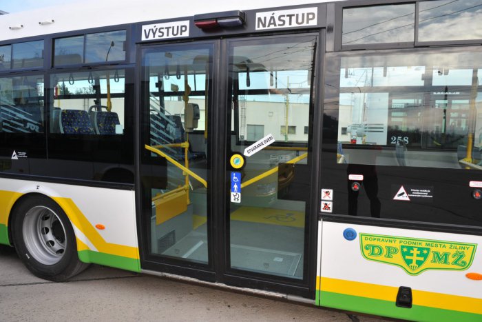 Ilustračný obrázok k článku Dve zastávky MHD v Žiline dočasne nefunkčné: Kde a kedy budú zastavovať spoje?