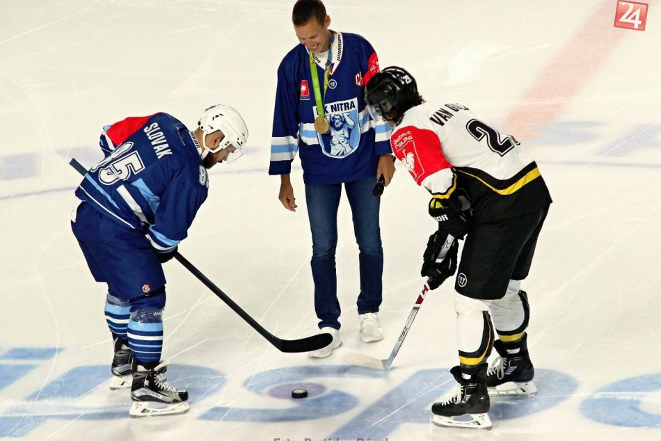 Ilustračný obrázok k článku Chodec Matej Tóth v neľahkej situácii: HK Nitra mu vyjadril plnú podporu!