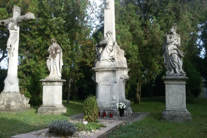 Ilustračný obrázok k článku Novozámocká Kalvária dostala novú tvár: Prichádza aj s jednou novinkou, FOTO