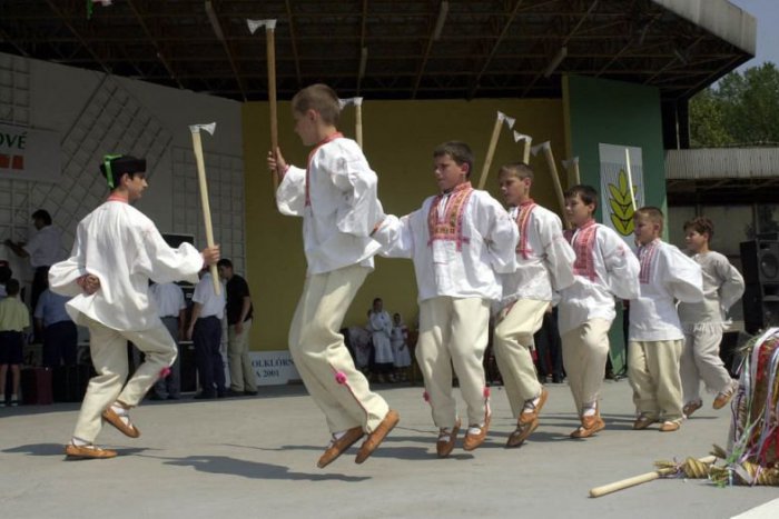 Ilustračný obrázok k článku Pri Skalici sa roztancujú v rytme zabudnutého dožinkového tanca