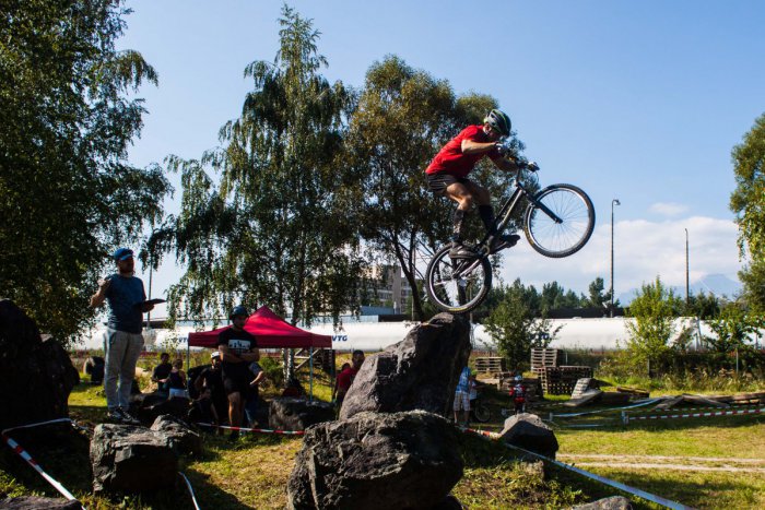 Ilustračný obrázok k článku Poznáme slovenských majstrov v cyklotriale: Pod Tatrami aj zahraničná účasť