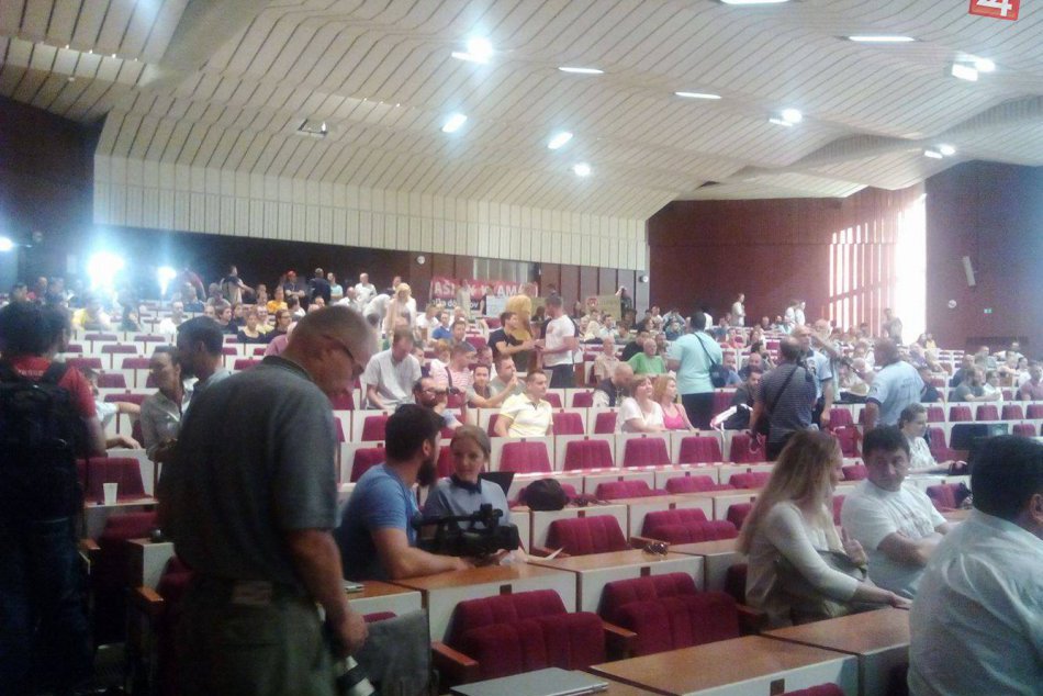 Ilustračný obrázok k článku Sledujeme ONLINE: Košický parlament s horúcou témou parkovania! FOTO a VIDEO