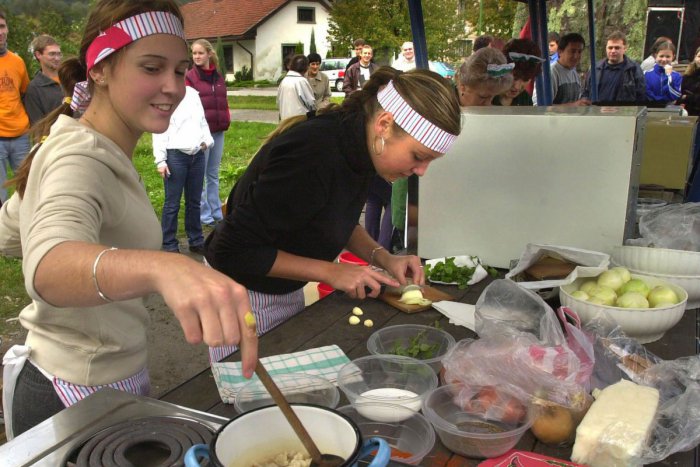 Ilustračný obrázok k článku V Hiadli sa budú vo veľkom pripravovať krumplovníky. V PROGRAME aj známe mená