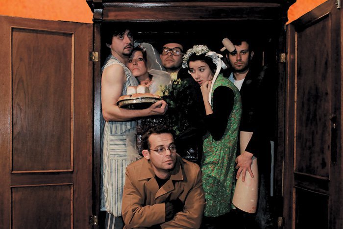 Ilustračný obrázok k článku Obľúbení herci aj u nás: Úspešná komédia Čudné popoludnie Dr. Zvonka Burkeho mieri do Šale