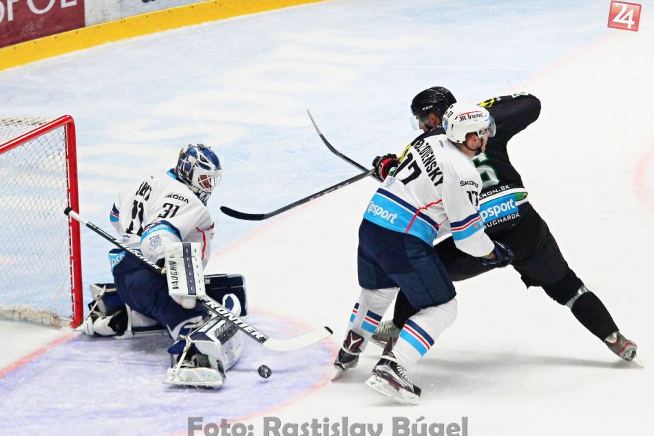 Ilustračný obrázok k článku Neuspel v Nových Zámkoch, teraz nastupuje v drese Červených krídel