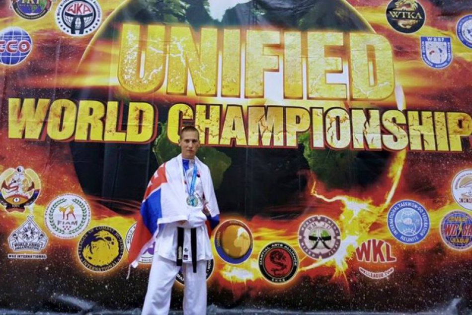 Ilustračný obrázok k článku Mladý Brezňan majstrom sveta. ROZHOVOR o vášni talentovaného karatistu