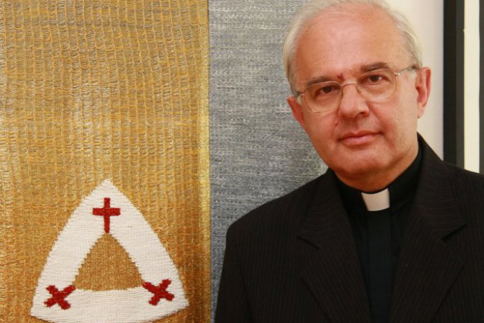 Ilustračný obrázok k článku Zomrela významná osobnosť Ružomberka: Bývalý rektor Katolíckej univerzity Tadeusz Zasępa