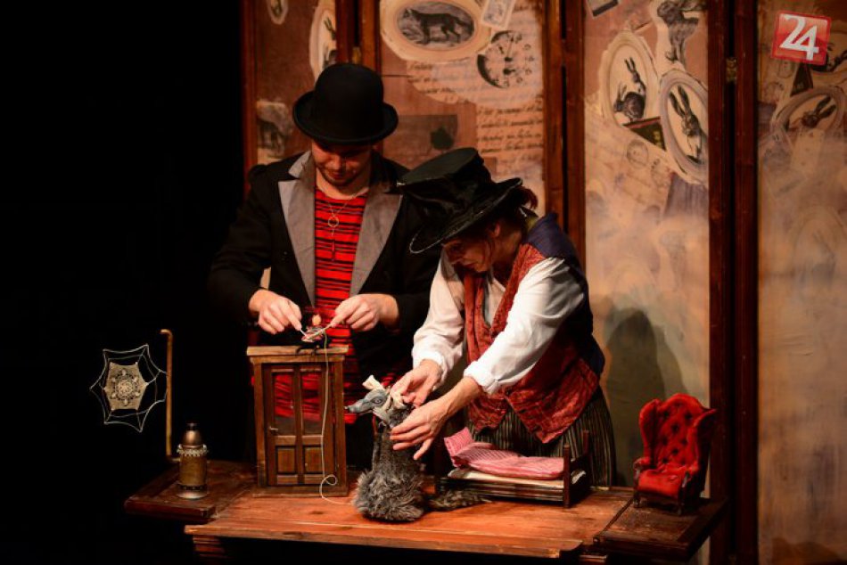 Ilustračný obrázok k článku November v bystrickom divadle. Diskusia s Radičovou aj premiéra nového projektu