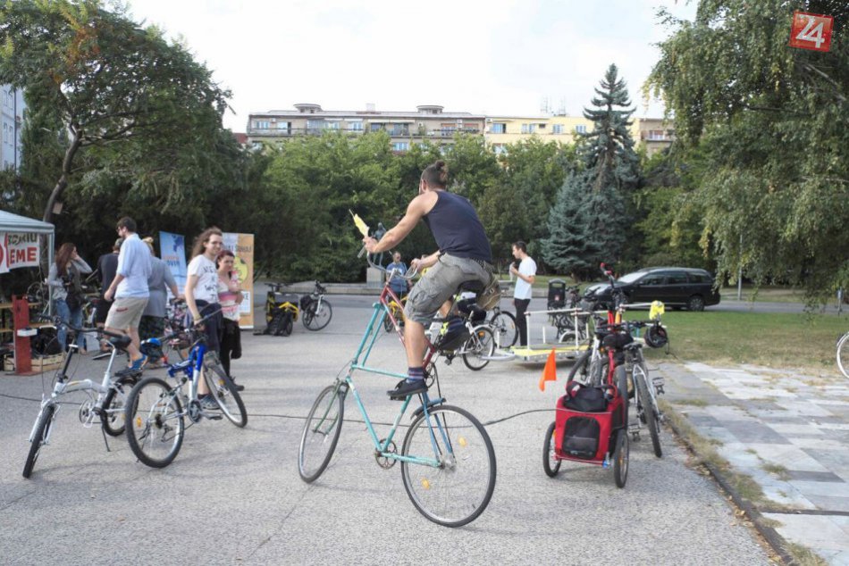 Ilustračný obrázok k článku Šafárikovo námestie zaplnili bicykle. Bavili sa malí aj veľkí