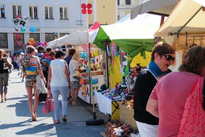 Ilustračný obrázok k článku Víkendový PREHĽAD pre Bystričanov. Šikovný ťahák s 10 akciami na voľné dni