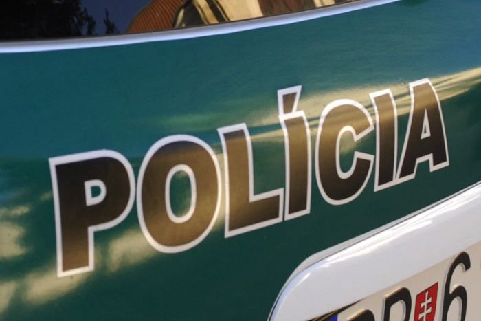 Ilustračný obrázok k článku Fantázii sa medze nekladú: Pod Tatrami z balkónov ukradli zábradlie!