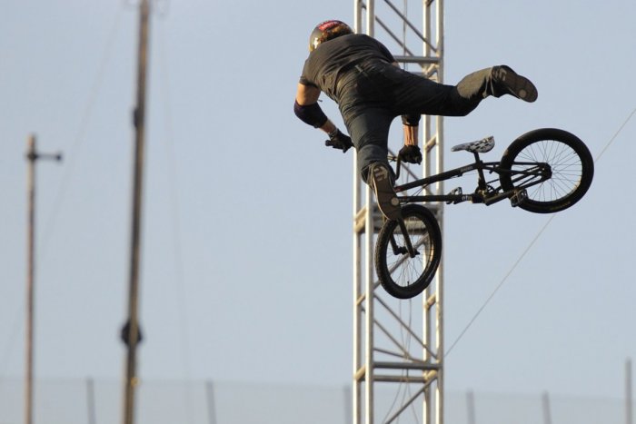 Ilustračný obrázok k článku Parádna akcia na Západe. KOMPLETNÝ PROGRAM: BMX šou, koncerty, príde aj kúzelník