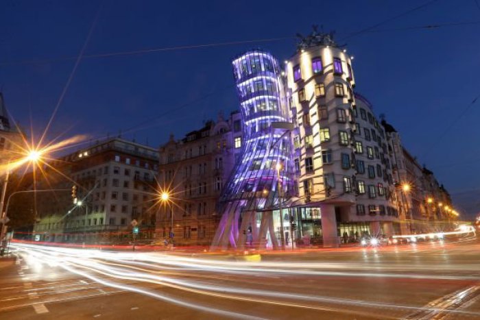 Ilustračný obrázok k článku KURIOZITA DŇA: Tancujúci dom sa zmenil na hotel