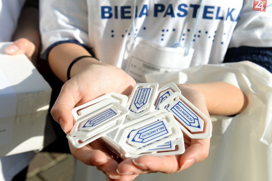 Ilustračný obrázok k článku Biela pastelka: Bratislavčania nacvičovali chôdzu s bielou palicou