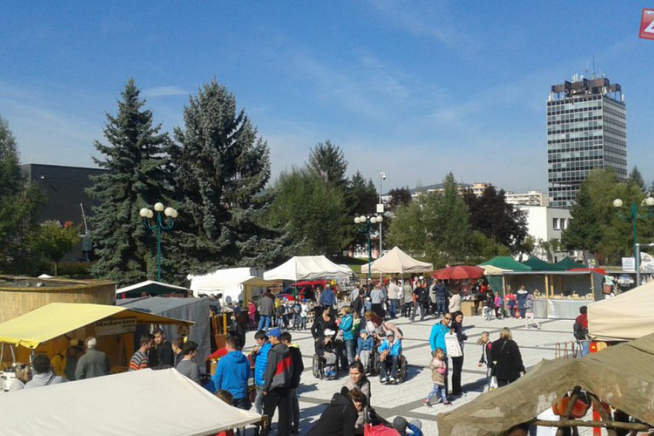 Ilustračný obrázok k článku Považskobystrický jarmok sa blíži: Pripravený je bohatý PROGRAM