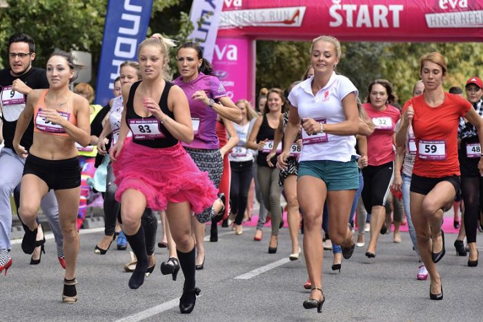 Ilustračný obrázok k článku OBRAZOM: Beh v sedemcentimetrových lodičkách? Očarujúce Slovenky to dokázali!
