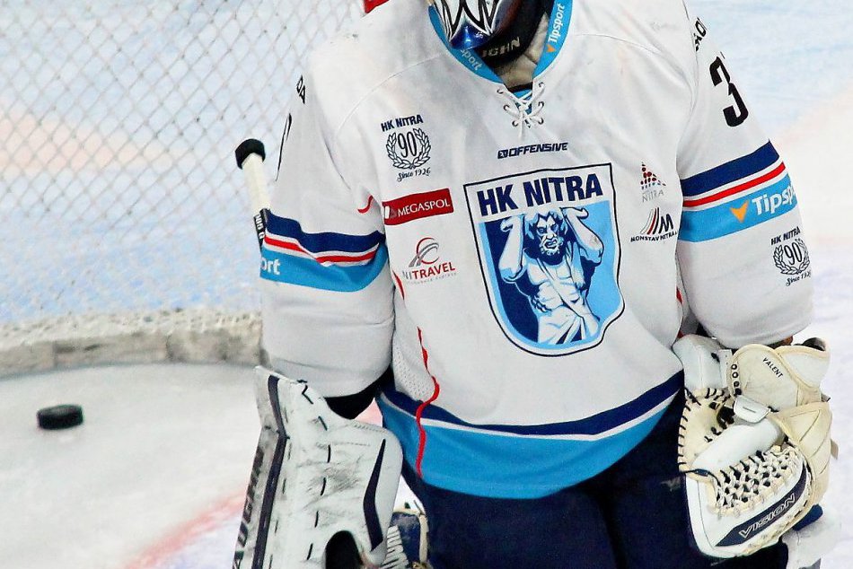 Ilustračný obrázok k článku Facka nitrianskemu fanúšikovi: HK Nitra vo Vítkoviciach s prehrou o sedem gólov