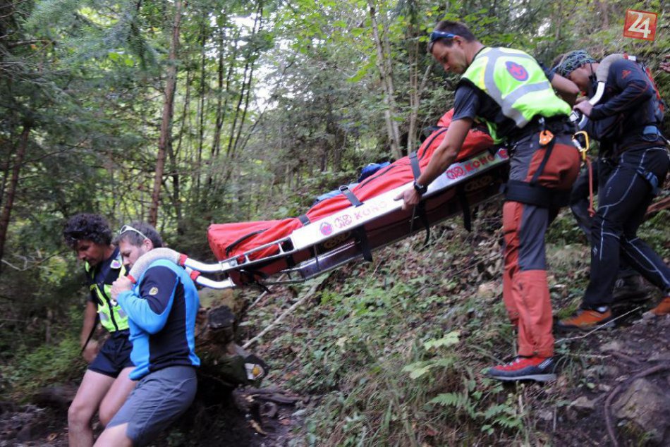 Ilustračný obrázok k článku České srdce zradilo turistu: Záchranárom i pacientovi letel na pomoc vrtuľník