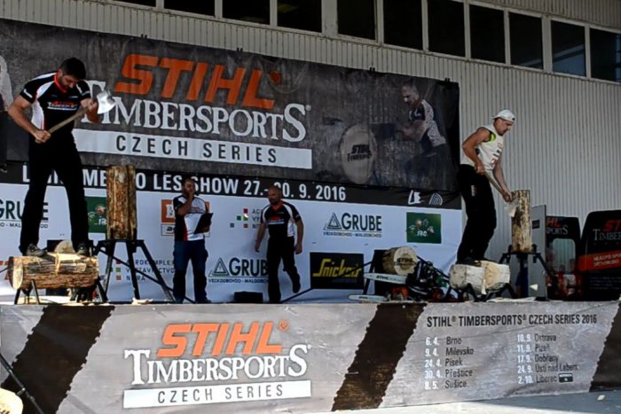 Ilustračný obrázok k článku VIDEO: Majster Európy ukázal ako sa rúbe drevo, v Nitre predviedol skvelú šou!