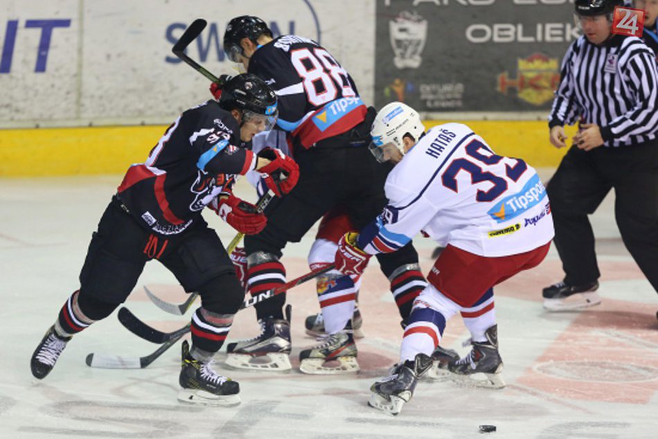 Ilustračný obrázok k článku Bystričania pohoreli v pohronskom derby. Zvolenu stačili góly z prvej tretiny