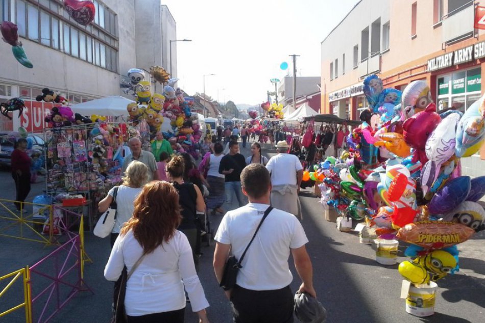 Ilustračný obrázok k článku Fotoreportáž z jarmoku: Hlohovské ulice zaplavila príjemná atmosféra