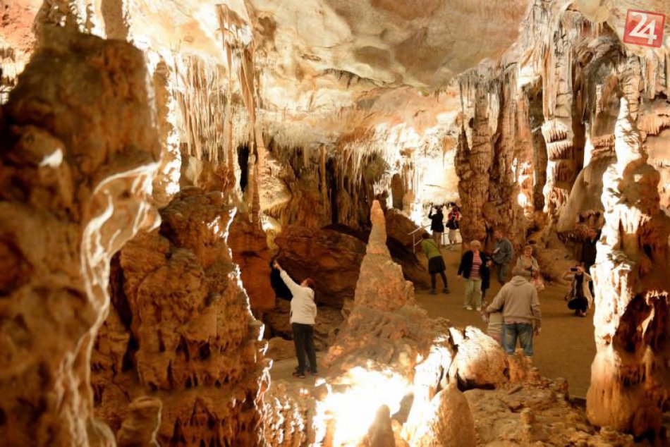 Ilustračný obrázok k článku Chladná kráska jubiluje. Pred 90 rokmi objavili jaskyňu Domica