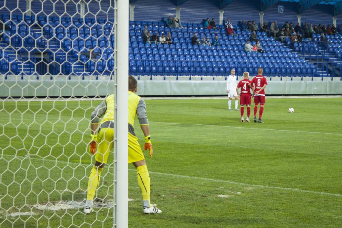 Ilustračný obrázok k článku Nový tréner, dobrý výkon, piata remíza: Popradčania v šlágri kola bez gólov