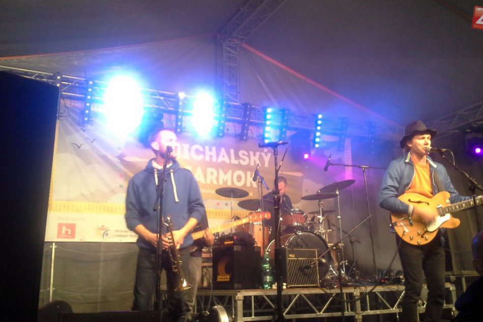 Ilustračný obrázok k článku Takýto stres v Hlohovci zažila Hudba z Marsu: Pre publikum ale má jasný odkaz!