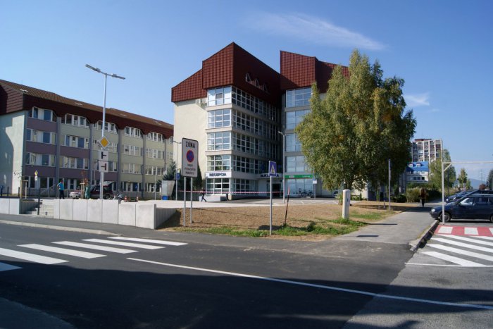 Ilustračný obrázok k článku Kauza žiarskeho nemocničného pavilónu uzavretá: Poslanci predaj schválili