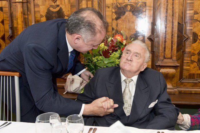 Ilustračný obrázok k článku MIMORIADNA SPRÁVA: Zomrel prvý slovenský prezident Michal Kováč